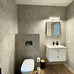 Przystanek Nowa Ruda 山林小屋 Ślesin